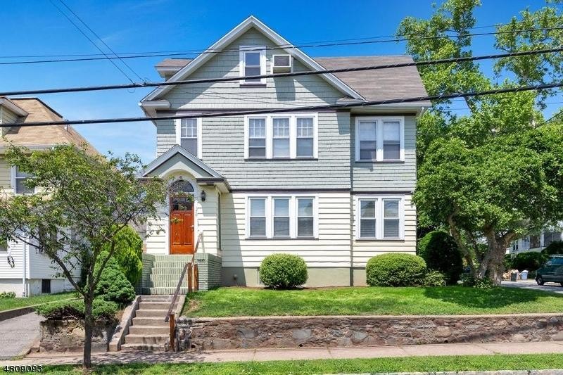 Primary Photo - 170 Baldwin St