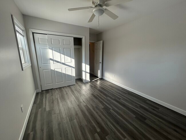 Dormitorio - 1371 Shirley St