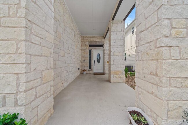 Building Photo - 6262 Marsh Ln