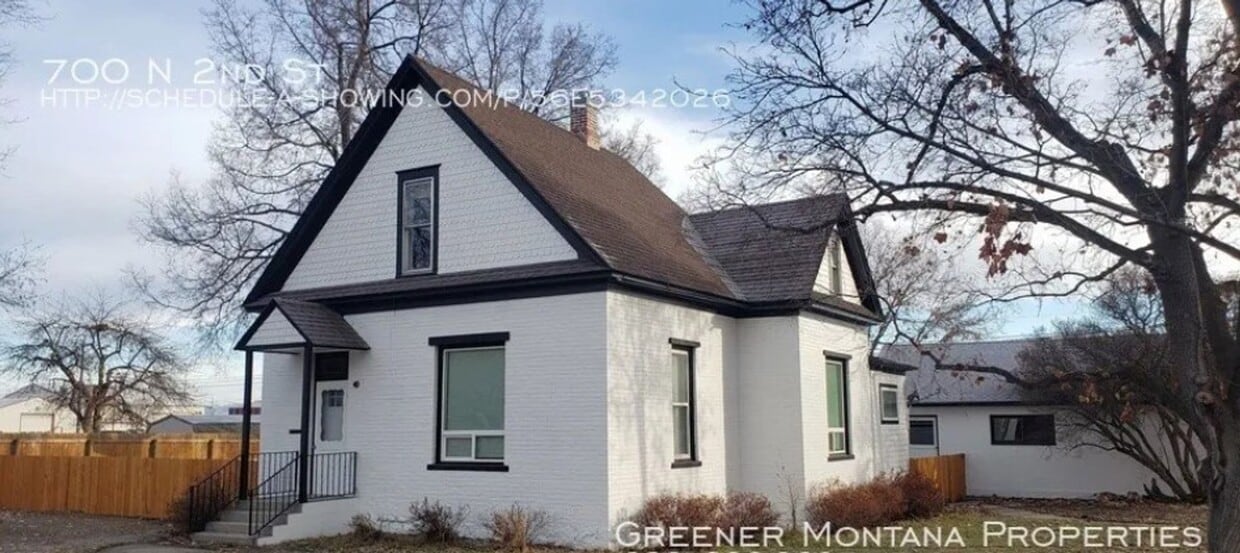 Foto principal - Charming 4 Bed, 1.5 Bath Home in the Heart of Hamilton