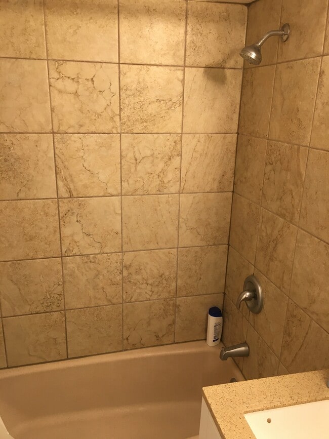 10380 Michael Todd Terrace, Glenview, IL 60025 Apartments in Glenview