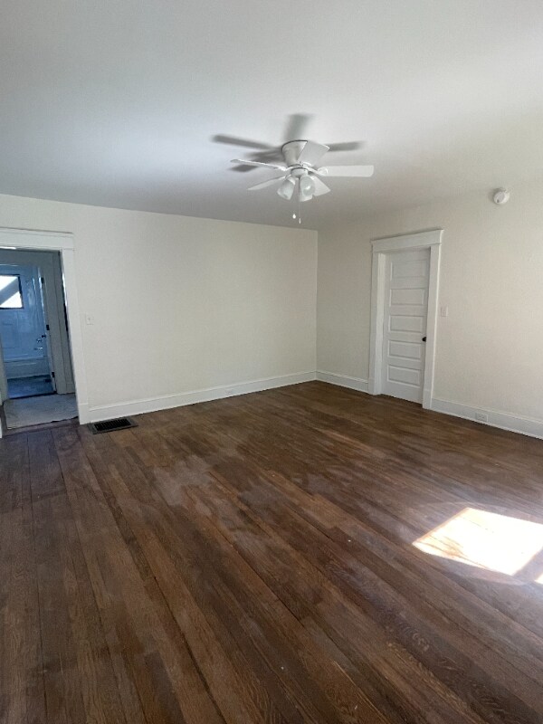 Foto del edificio - 1429 Spring Garden Ave