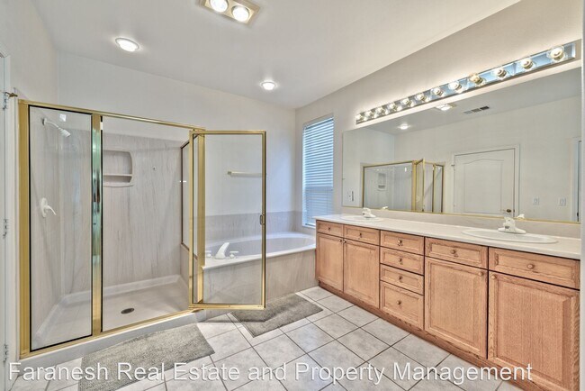 Building Photo - 4 br, 3.5 bath House - 9097 Heavenly Valley
