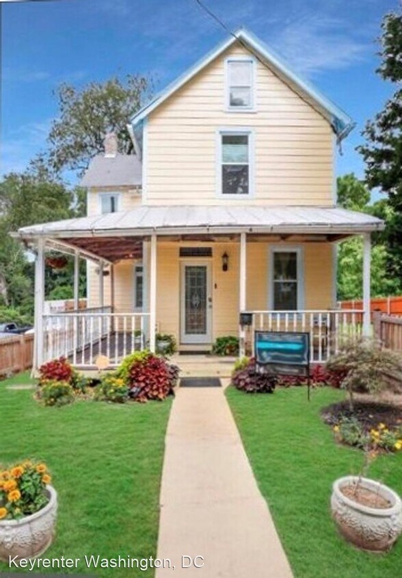 Primary Photo - 3 br, 2 bath House - 3331 Brothers Pl, SE