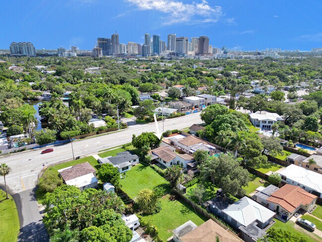 Foto del edificio - 700 Davie Blvd