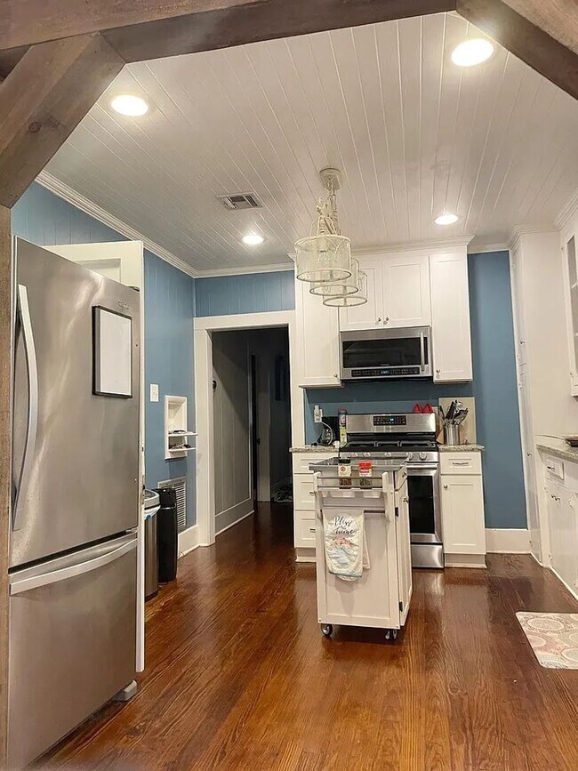 Building Photo - COMING SOON – Charming Home in a Highly De...