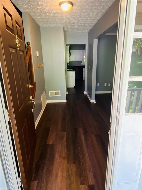 Building Photo - 106 Grayland Pl