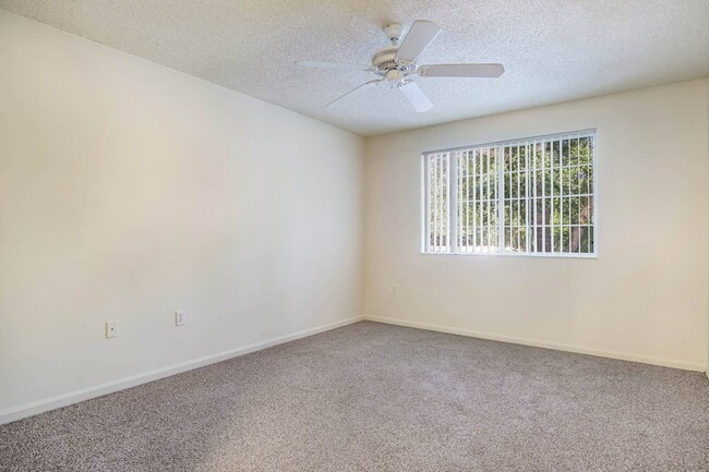 Building Photo - Heritage Cove