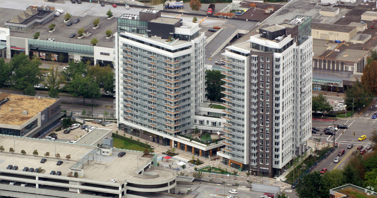 Primary Photo - Gateway Residences at Park Royal