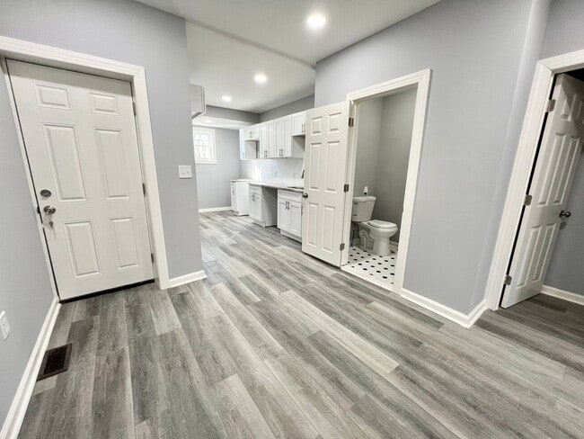 Foto del edificio - Anika Homes 3 Bedroom