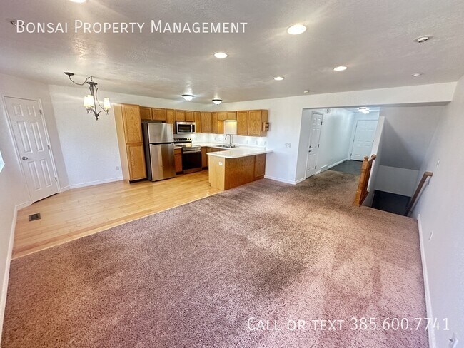 Foto del edificio - 1247 N Bridalwood Loop