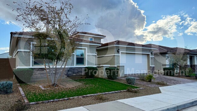 Foto del edificio - 3305 E Cashman Dr