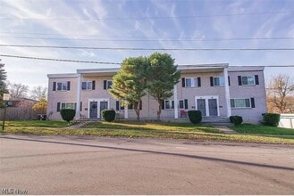 Building Photo - 1670 Dominion Dr