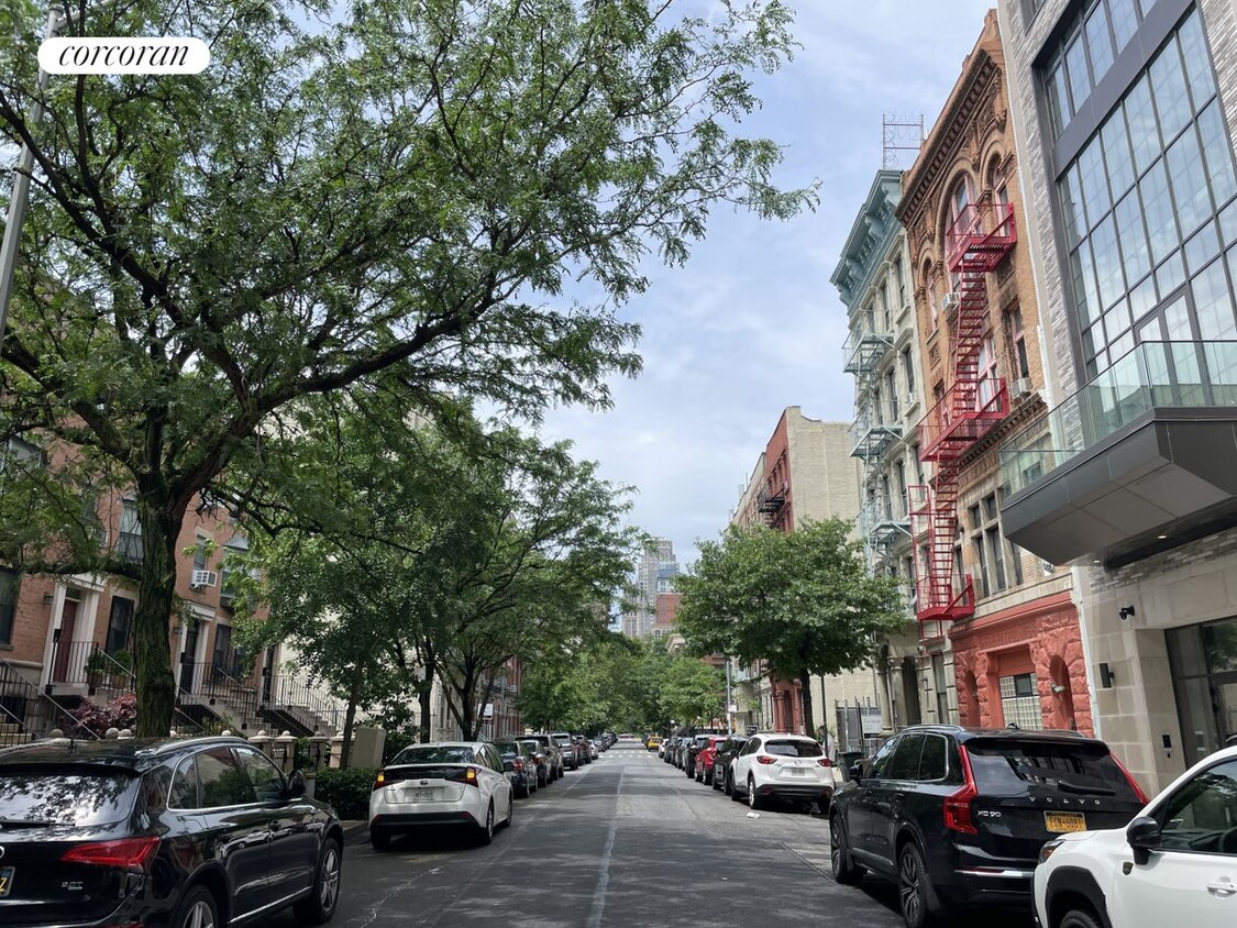 Foto del edificio - 508 Manhattan Ave