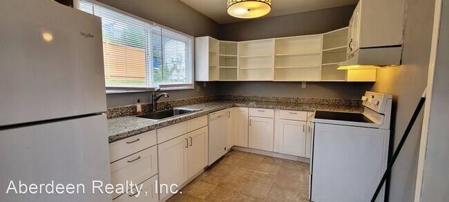 Foto del edificio - 2 br, 1 bath House - 1303 N B Street