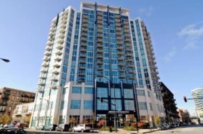 Building Photo - 1600 S Indiana Ave