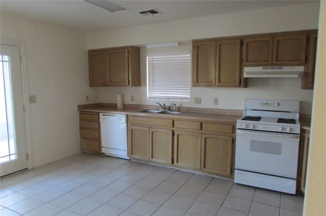 Foto del edificio - 2428 Pso Cisne