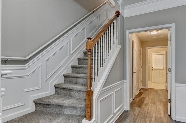 Building Photo - 4021 Edgecomb Dr