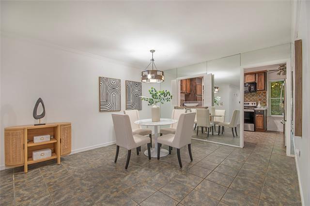 Foto del edificio - 7712 Royal Ln