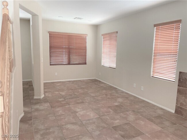 Foto del edificio - 12065 Hathaway Pines Dr