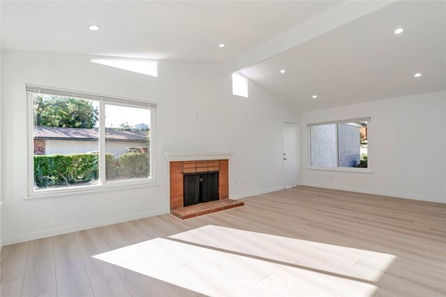 Foto del edificio - 9551 Gierson Ave