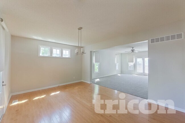 Foto del edificio - 3441 Mackey Wherry St