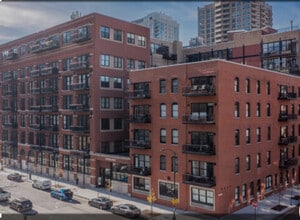 Building Photo - 226 N Clinton St