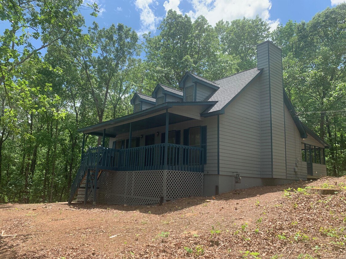 Primary Photo - 339 Coker Dr