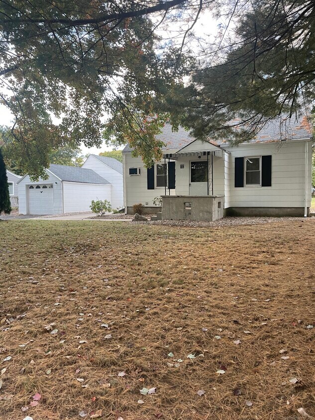 Primary Photo - 10 Evans Rd