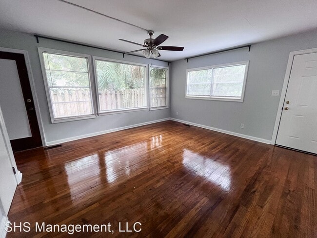 Foto del edificio - 3 br, 1 bath House - 227 Day Street
