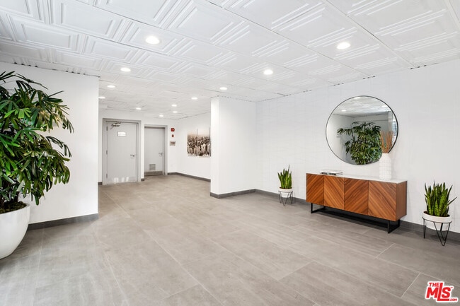 Foto del edificio - 960 Larrabee St