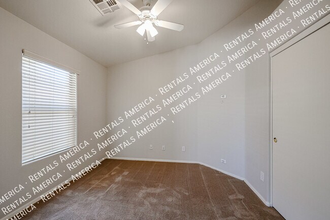 Building Photo - 41629 N Ranch Dr