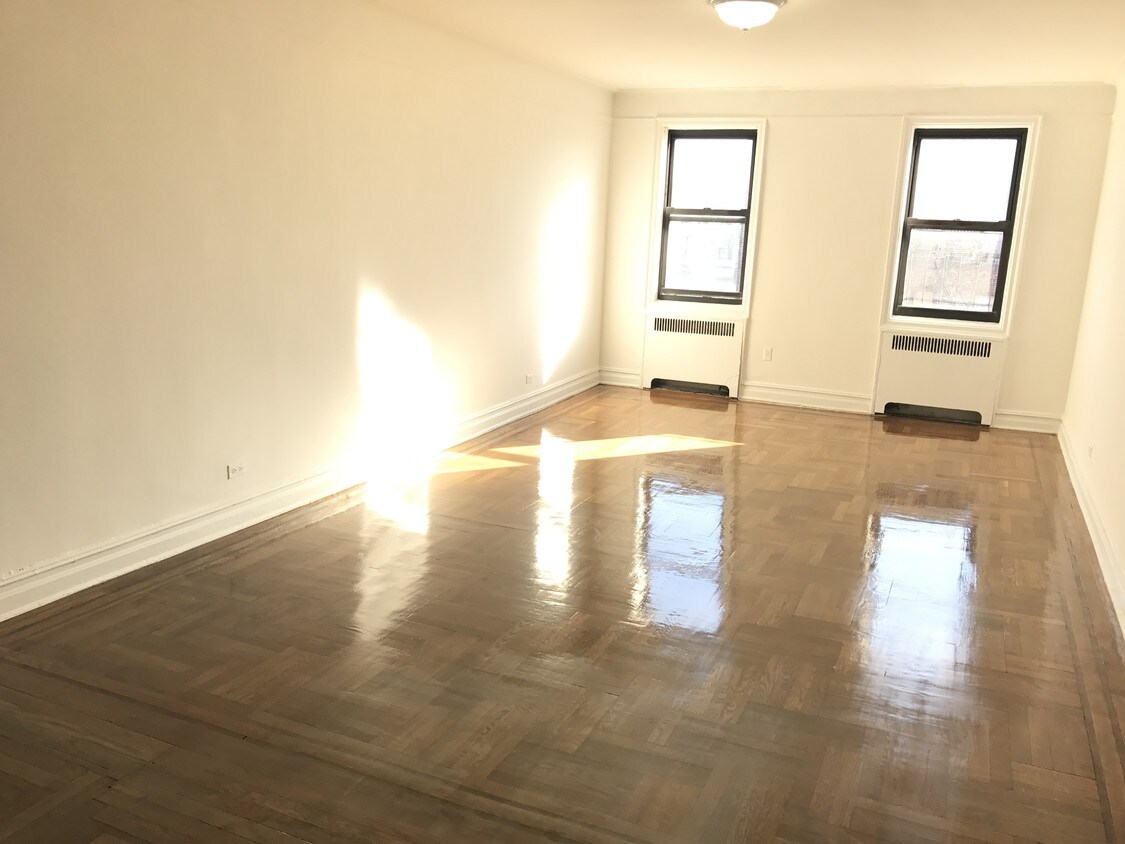 Foto principal - 2525 Church Ave