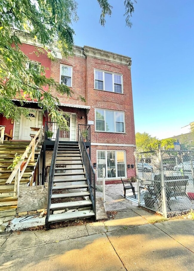 Photo - 2000 W Huron St Apartment