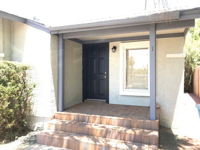 Building Photo - Charming 1 bedroom 1 bathroom