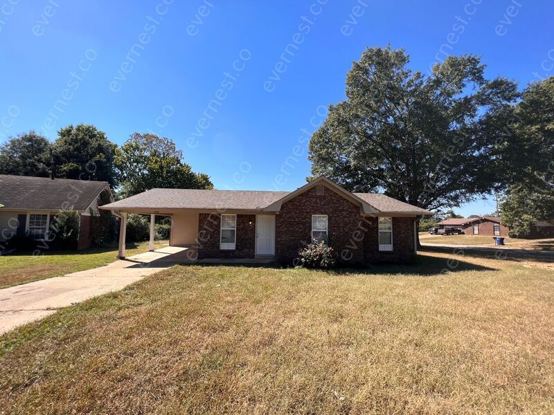 7445 Suncrest Cove, Horn Lake, MS 38637 House Rental in Horn Lake, MS