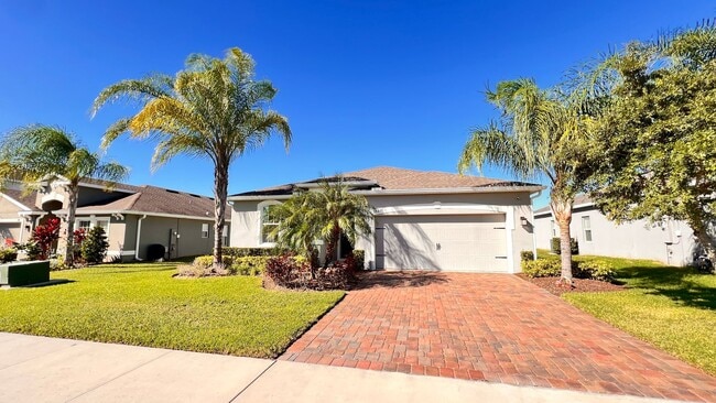 Building Photo - Kensington Reserve 4bed/2bath Home Ready f...