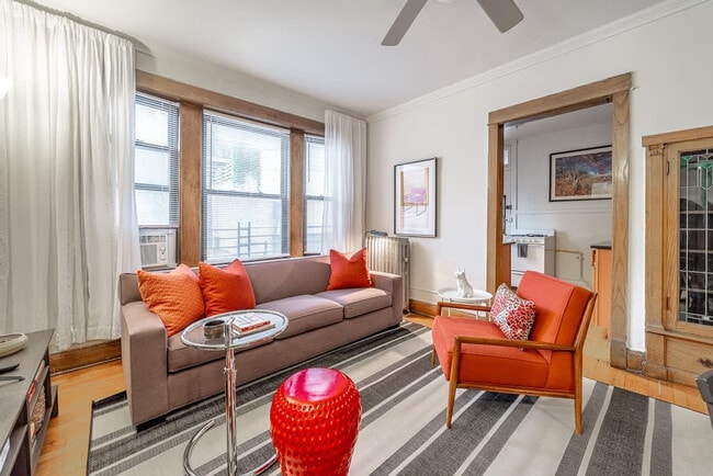 Foto del edificio - 3761 N Wayne Ave