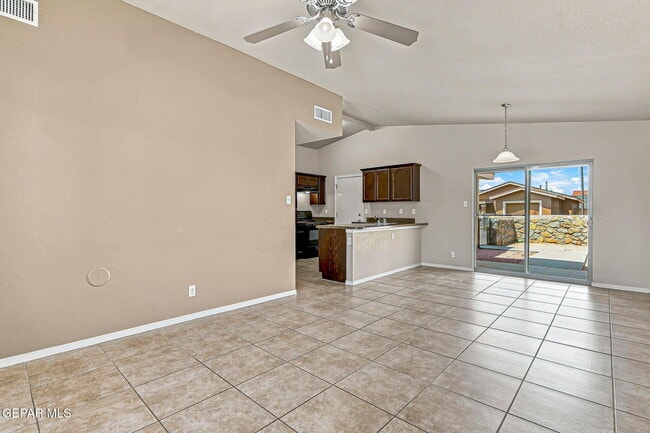 Building Photo - 12885 Hueco Mine Dr