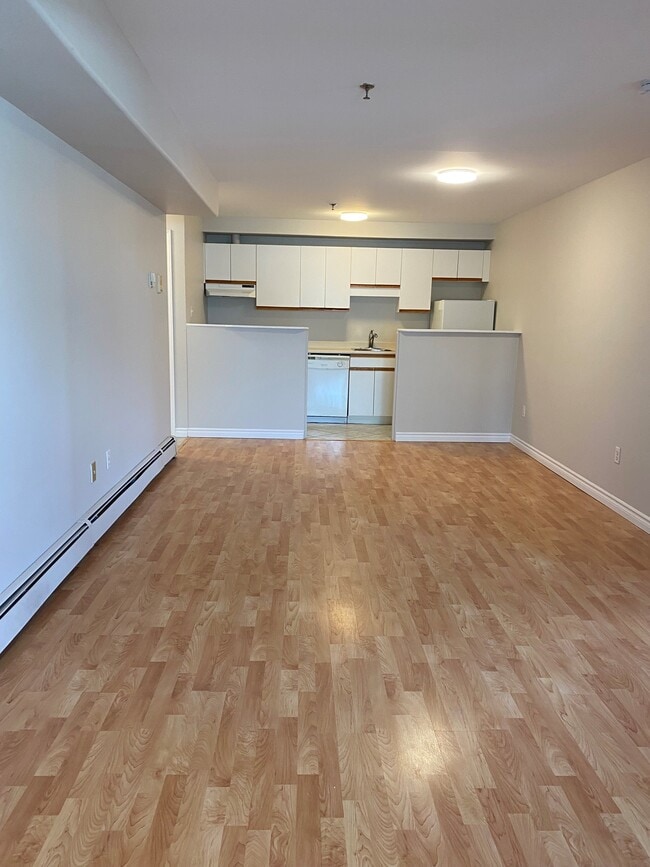 Building Photo - 3034 Windsor St