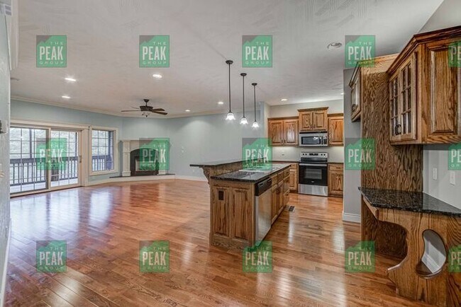 Building Photo - Executive Condo For Rent In South Springfield