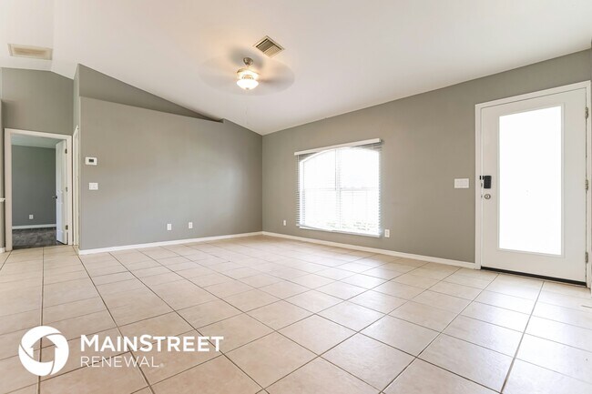 Building Photo - 3701 Caballero Ave