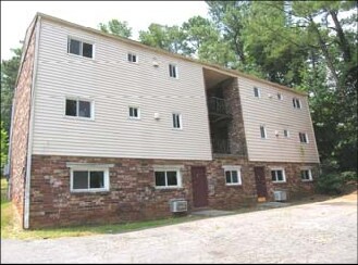 Building Photo - 550 Gresham Park Dr