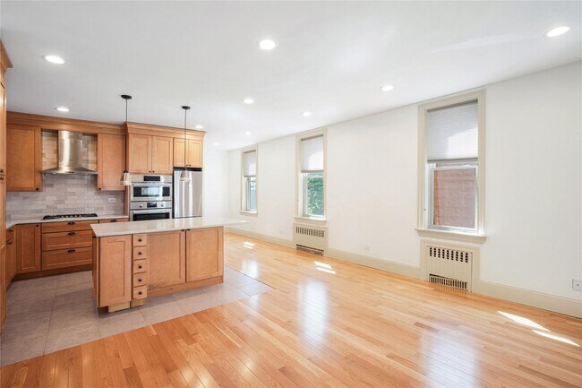 Building Photo - 4242 Digney Ave
