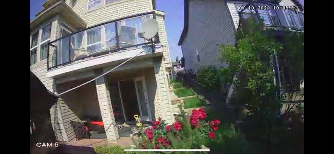 chemin de la rue à l'entrée de la suite - 268 Kincora Hts NW