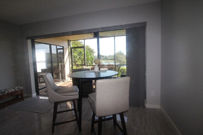 Building Photo - 505 Lake Louise Cir