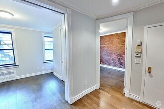 Building Photo - 939 2nd Ave