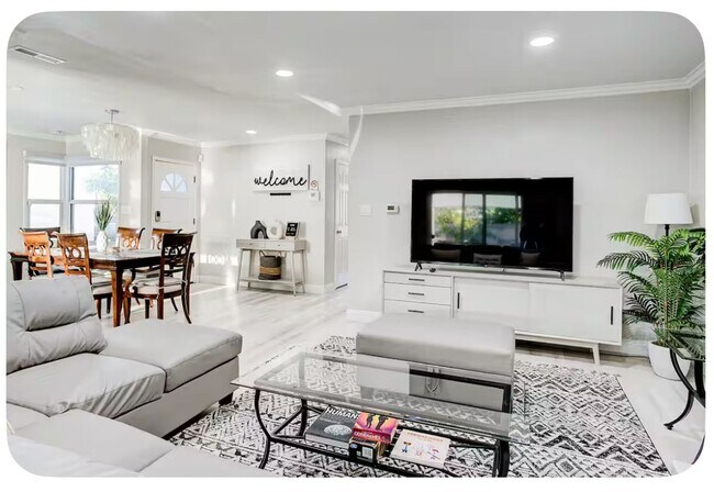 Foto del edificio - Furnished Home in HB