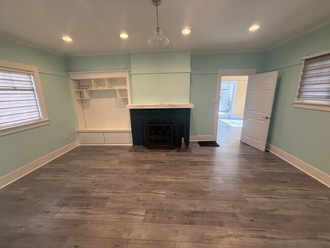 Foto del edificio - 396 N Mentor Ave