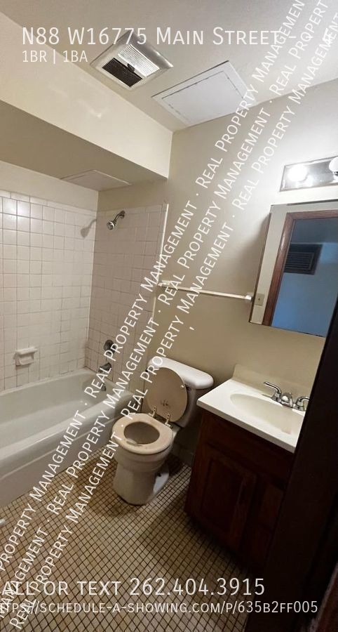 Building Photo - One Bedroom Private Entry Lower